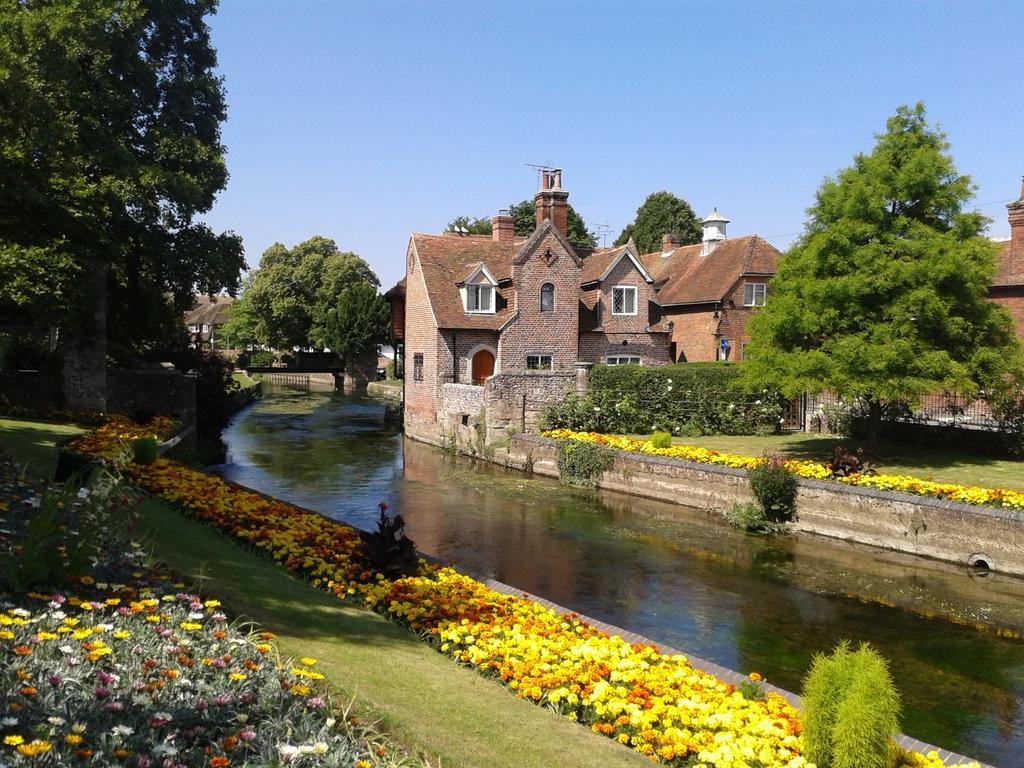 The Retro Bed & Breakfast Canterbury Exterior foto
